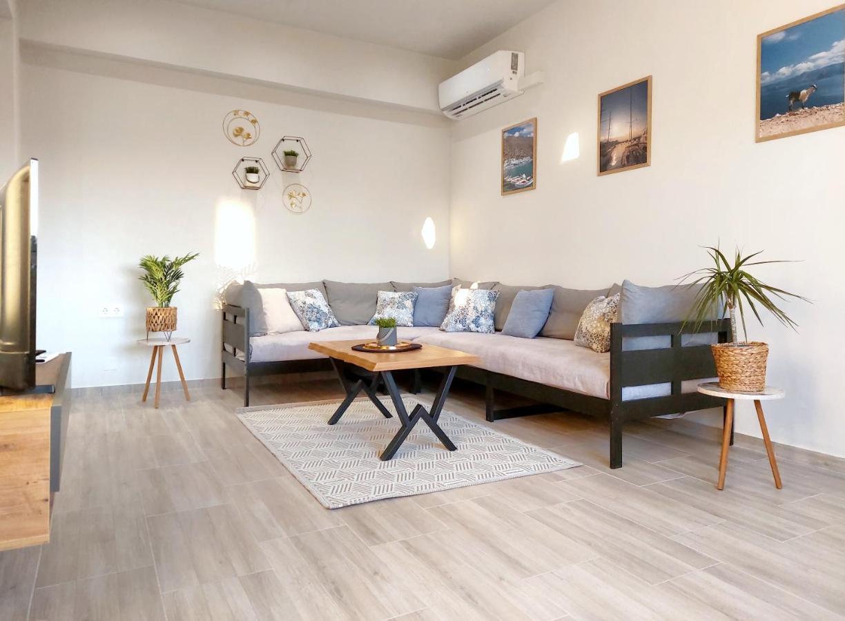 Holiday House Heraklion Deluxe Экстерьер фото