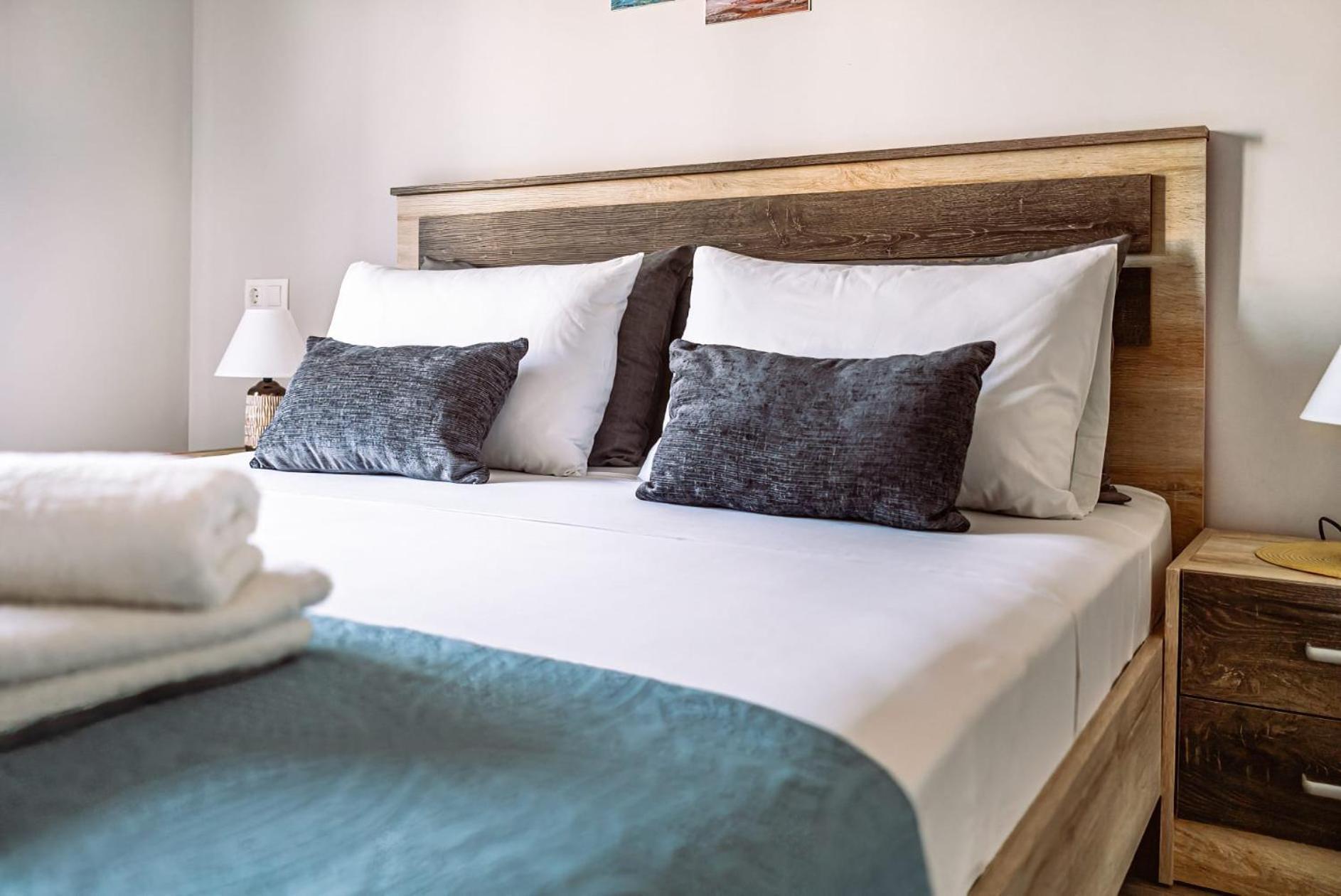 Holiday House Heraklion Deluxe Экстерьер фото